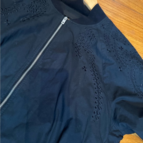 Black eyelet zipper jacket - Picture 5 of 6